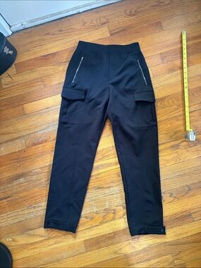 Athleta Black Performance cargo tech with elastic waist zipper pockets